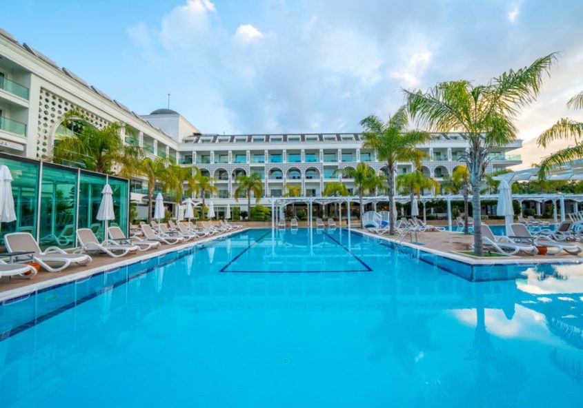Karmir Resort & Spa Hotel 5*